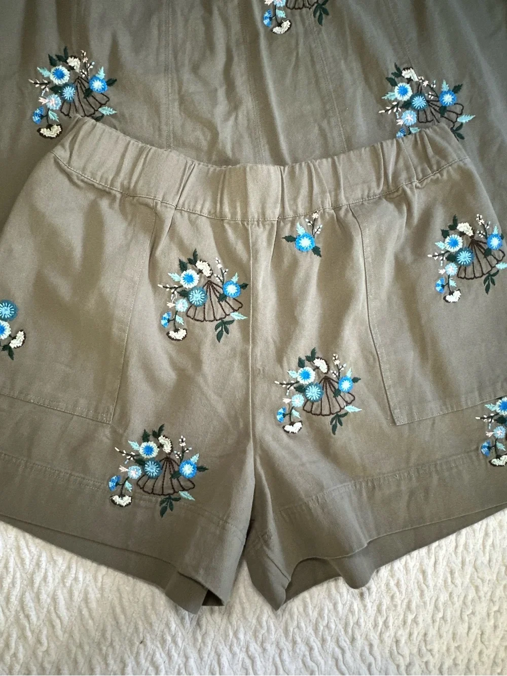 Free People stylish olive